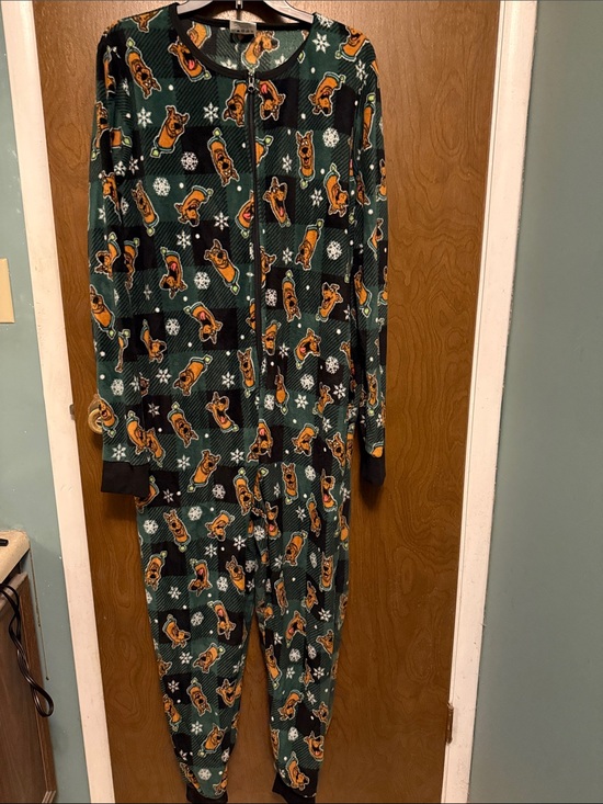 Scooby-Doo! Other - Green Scooby-Doo Plaid Zipper Pajama One-Piece size L